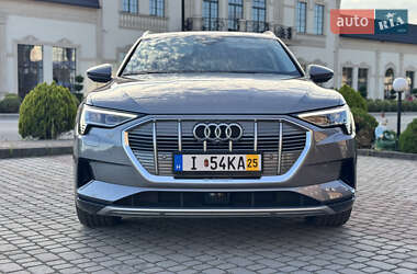 Внедорожник / Кроссовер Audi e-tron 2019 в 