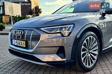 Внедорожник / Кроссовер Audi e-tron 2019 в 