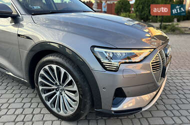 Внедорожник / Кроссовер Audi e-tron 2019 в 