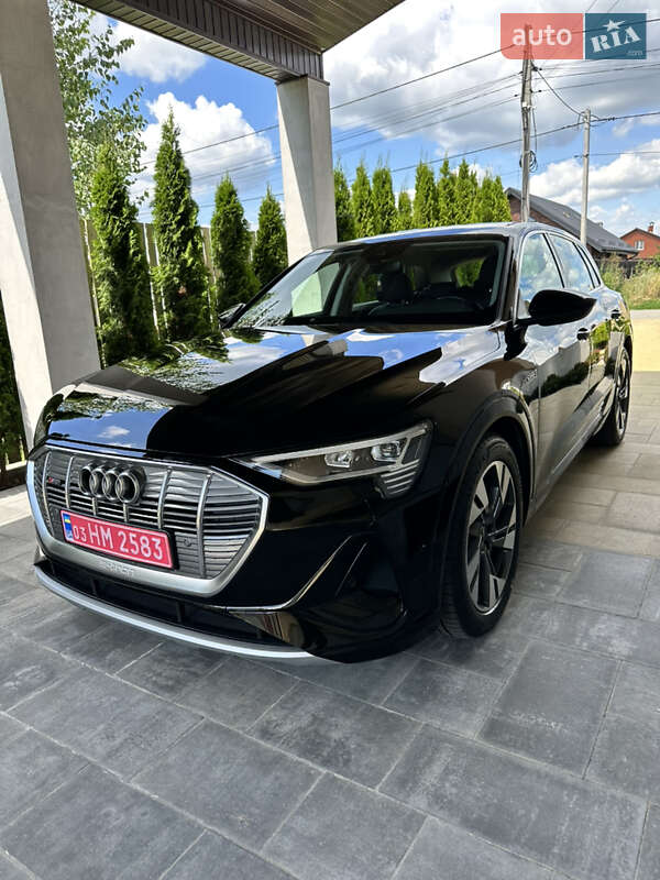 Внедорожник / Кроссовер Audi e-tron 2023 в Киеве