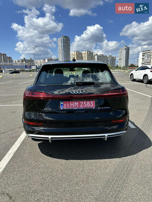 Внедорожник / Кроссовер Audi e-tron 2023 в Киеве