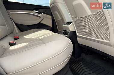 Внедорожник / Кроссовер Audi e-tron 2019 в 