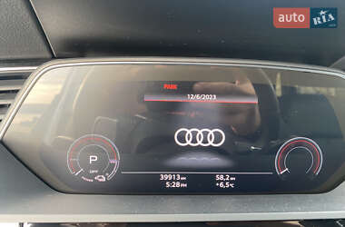 Внедорожник / Кроссовер Audi e-tron 2021 в 