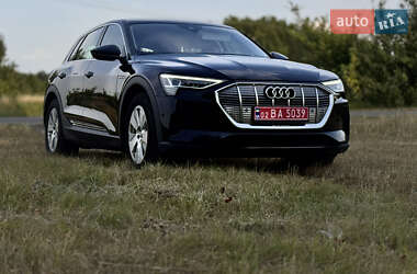 Внедорожник / Кроссовер Audi e-tron 2019 в Казатине