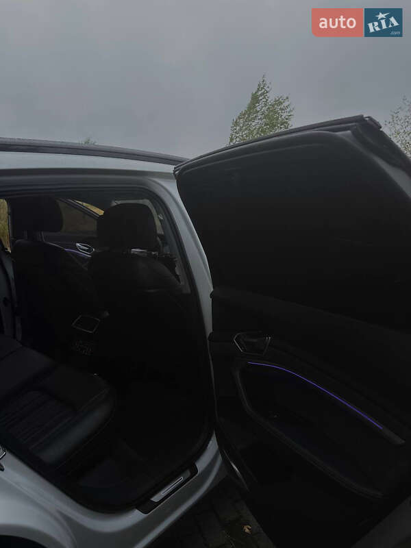 Внедорожник / Кроссовер Audi e-tron 2019 в Дрогобыче