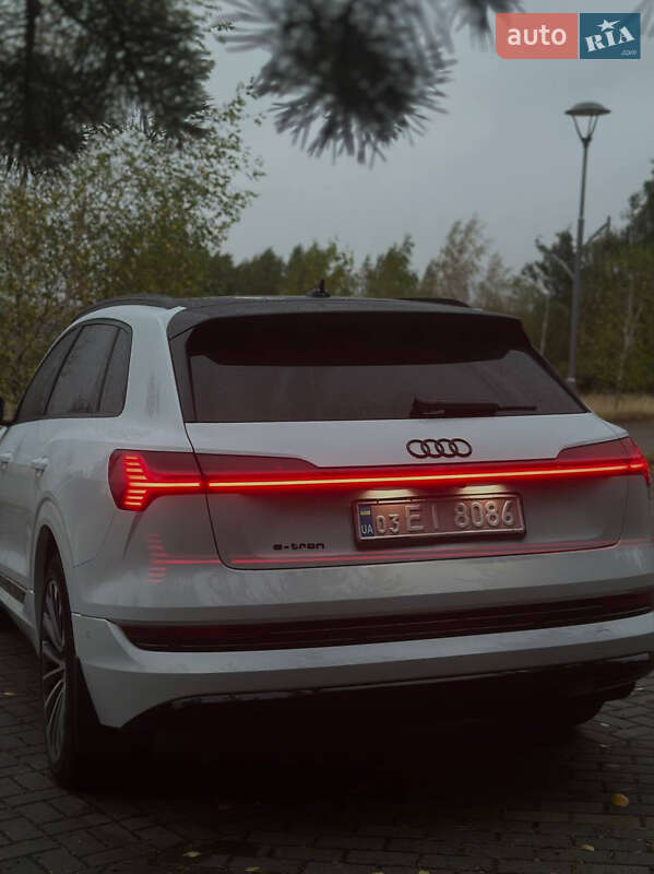 Внедорожник / Кроссовер Audi e-tron 2019 в Дрогобыче