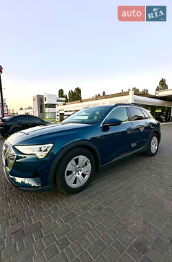 Внедорожник / Кроссовер Audi e-tron 2020 в Одессе