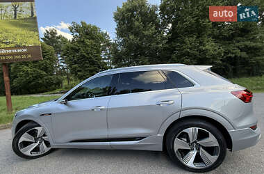 Внедорожник / Кроссовер Audi e-tron 2020 в 