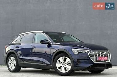Внедорожник / Кроссовер Audi e-tron 2020 в 