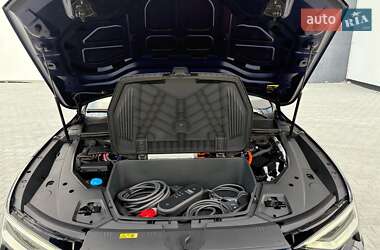 Внедорожник / Кроссовер Audi e-tron 2020 в 
