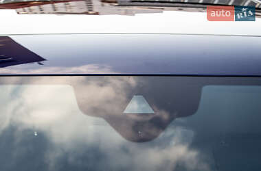 Внедорожник / Кроссовер Audi e-tron 2020 в 