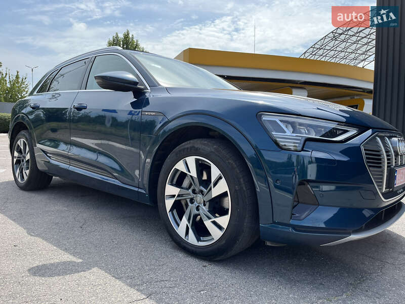 Внедорожник / Кроссовер Audi e-tron 2020 в Днепре