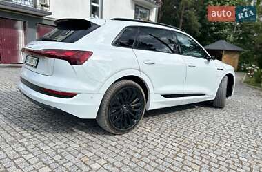 Внедорожник / Кроссовер Audi e-tron 2019 в 