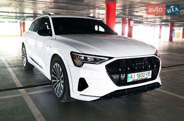 Внедорожник / Кроссовер Audi e-tron 2019 в 
