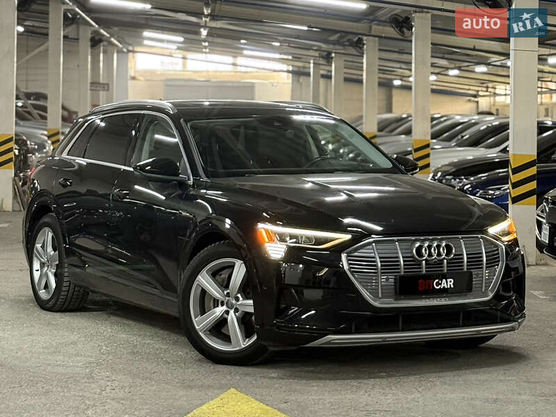Audi e-tron 2019