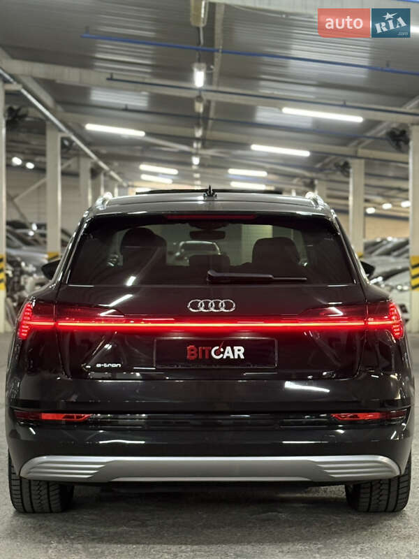 Позашляховик / Кросовер Audi e-tron 2019 в Одесі