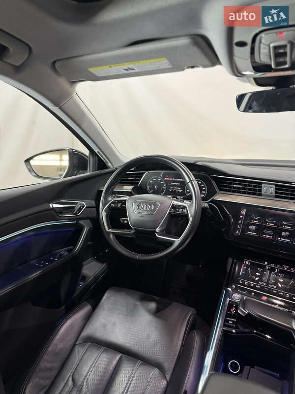 Позашляховик / Кросовер Audi e-tron 2019 в Одесі