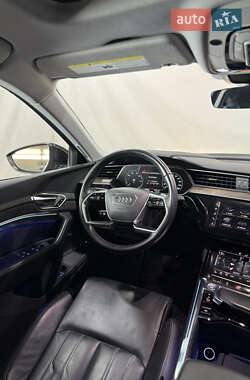Внедорожник / Кроссовер Audi e-tron 2019 в 