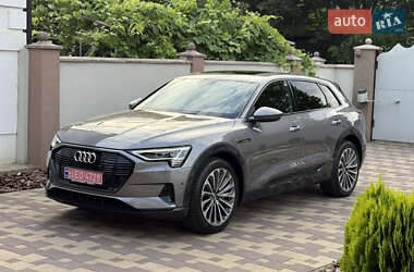 Внедорожник / Кроссовер Audi e-tron 2020 в 