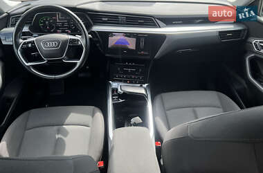 Внедорожник / Кроссовер Audi e-tron 2019 в 
