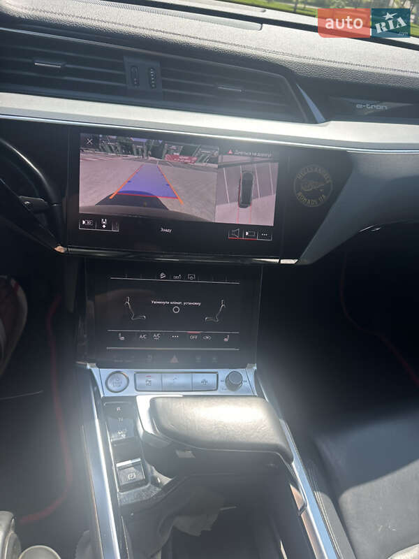 Внедорожник / Кроссовер Audi e-tron 2019 в Киеве