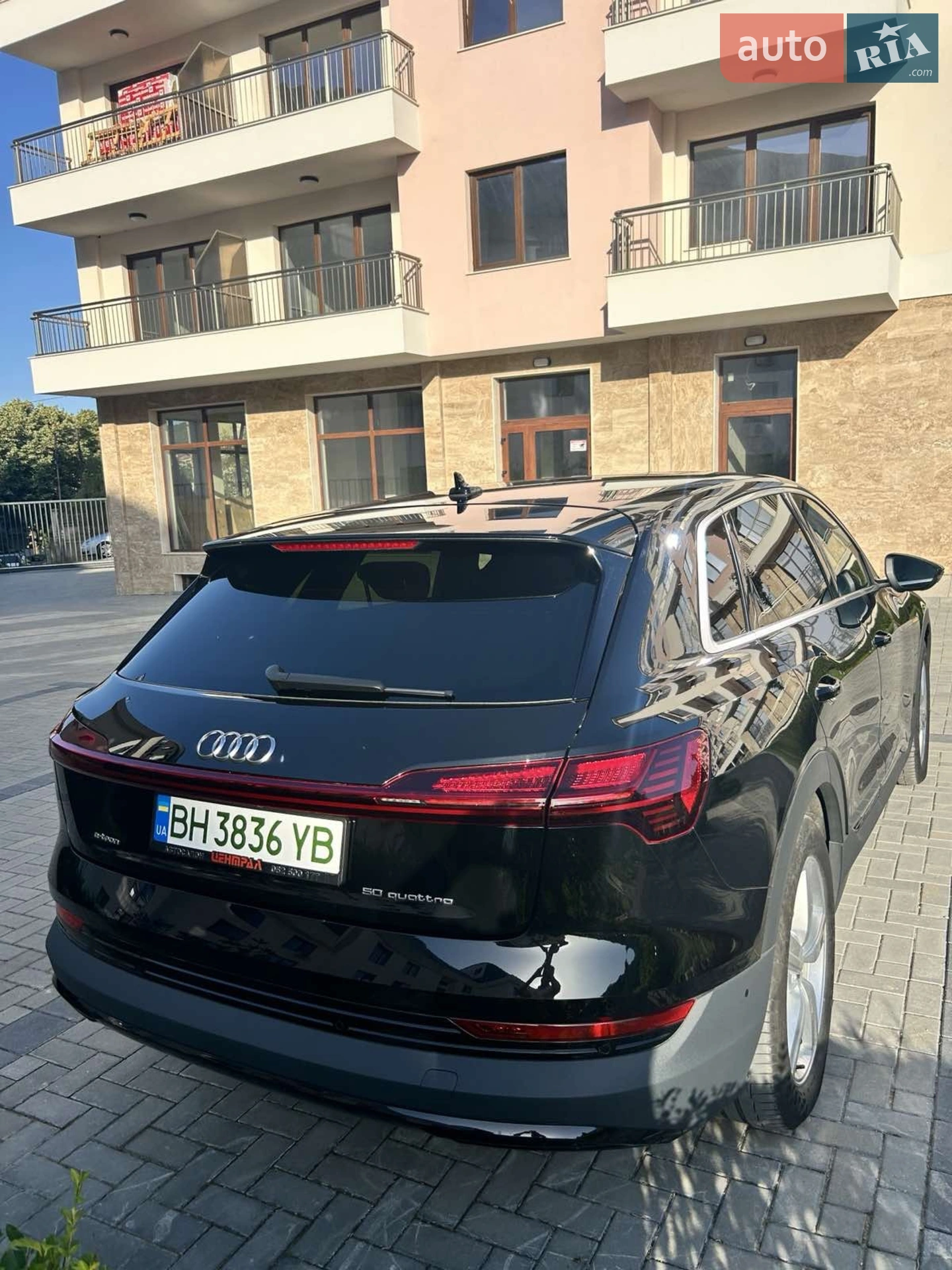 2021 Audi e-tron - мініатюра 3