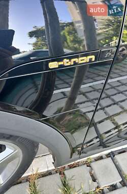 Позашляховик / Кросовер Audi e-tron 2021 в Одесі