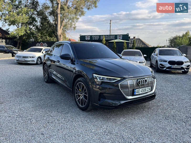 Audi e-tron 2020