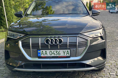 Внедорожник / Кроссовер Audi e-tron 2019 в 
