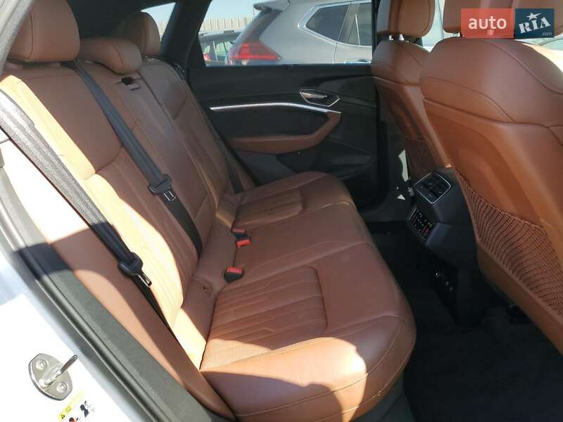 Внедорожник / Кроссовер Audi e-tron 2019 в Кропивницком