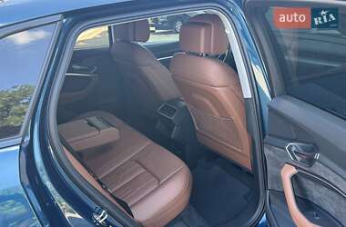 Внедорожник / Кроссовер Audi e-tron 2020 в 