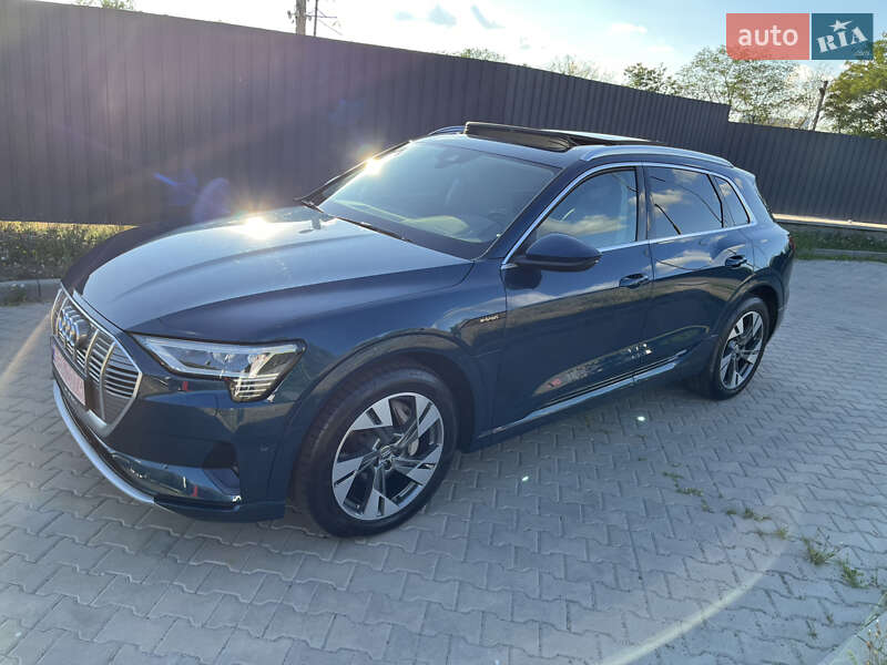Внедорожник / Кроссовер Audi e-tron 2020 в Днепре