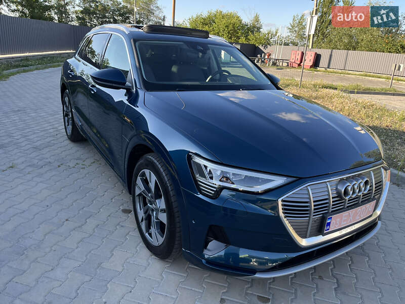 Внедорожник / Кроссовер Audi e-tron 2020 в Днепре