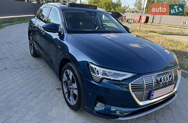 Внедорожник / Кроссовер Audi e-tron 2020 в 