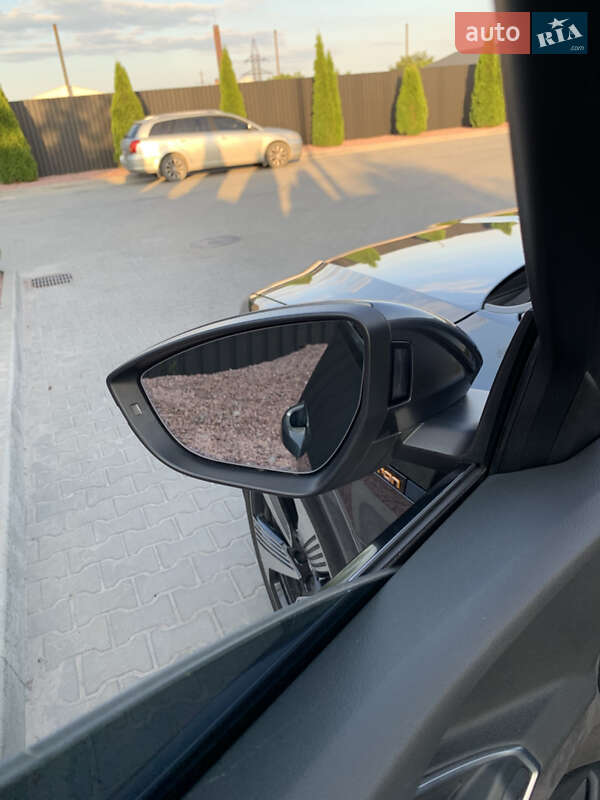 Внедорожник / Кроссовер Audi e-tron 2019 в Бучаче фото 36 Внедорожник / Кроссовер Audi e-tron 2019 в Бучаче