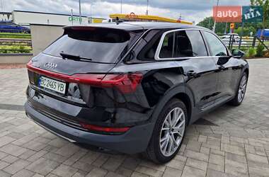 Внедорожник / Кроссовер Audi e-tron 2020 в 