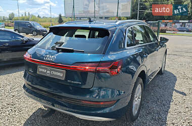 Внедорожник / Кроссовер Audi e-tron 2020 в 