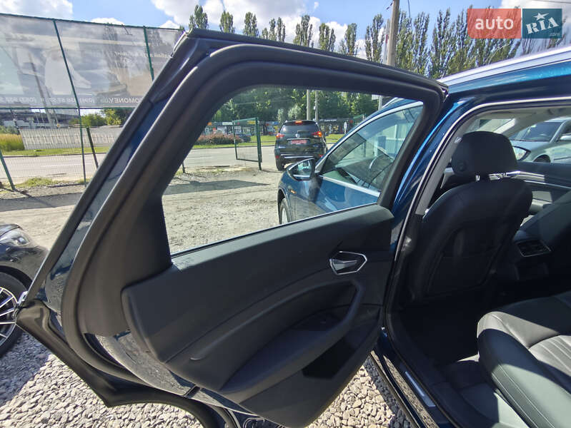 Позашляховик / Кросовер Audi e-tron 2020 в Києві