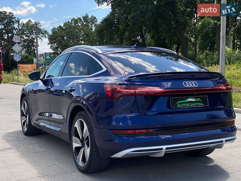 Внедорожник / Кроссовер Audi e-tron 2021 в Киеве