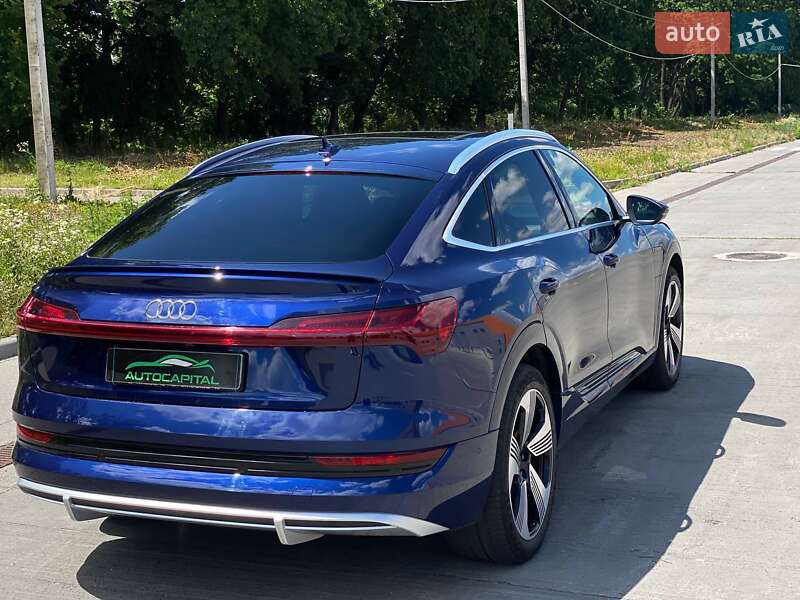 Внедорожник / Кроссовер Audi e-tron 2021 в Киеве