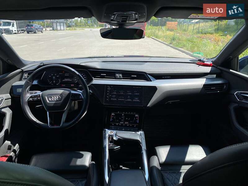Внедорожник / Кроссовер Audi e-tron 2021 в Киеве