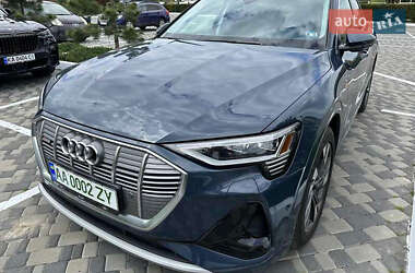Внедорожник / Кроссовер Audi e-tron 2020 в 