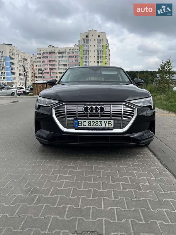 Внедорожник / Кроссовер Audi e-tron 2022 в Львове