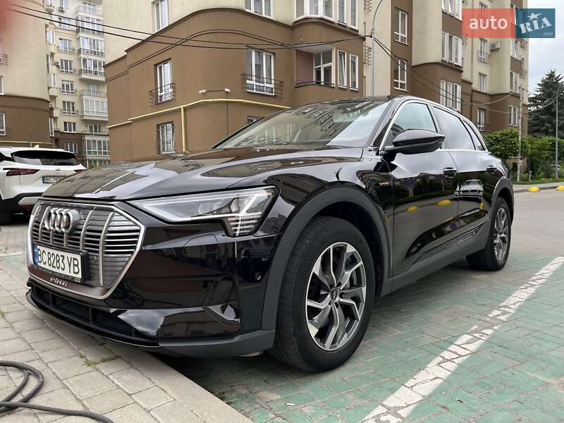 Внедорожник / Кроссовер Audi e-tron 2022 в Львове