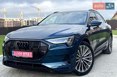 Внедорожник / Кроссовер Audi e-tron 2021 в 