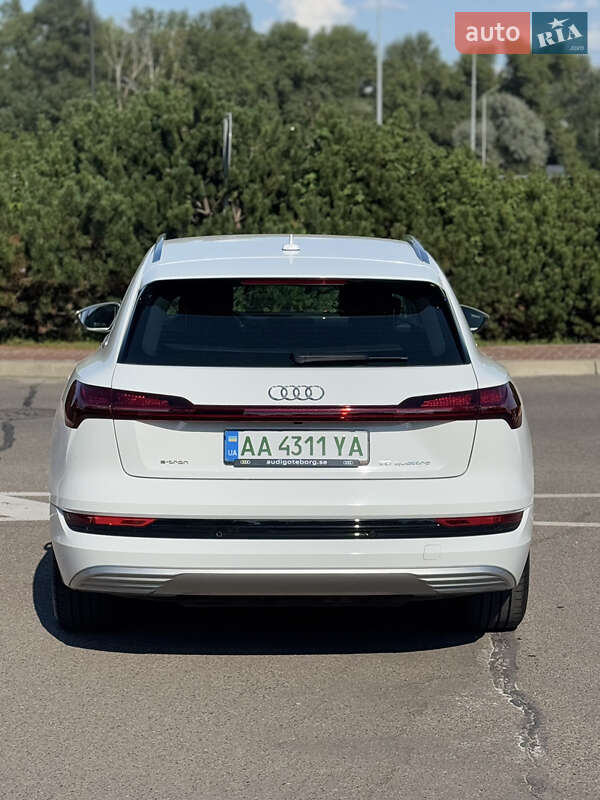 Внедорожник / Кроссовер Audi e-tron 2020 в Киеве