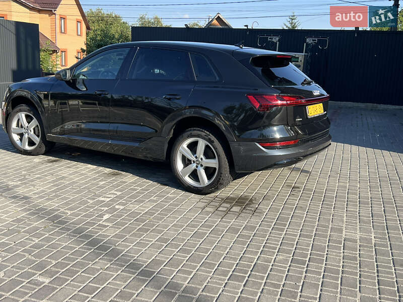 Внедорожник / Кроссовер Audi e-tron 2019 в Виннице