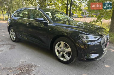 Внедорожник / Кроссовер Audi e-tron 2019 в 