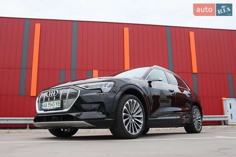 Позашляховик / Кросовер Audi e-tron 2019 в Києві фото 5 Позашляховик / Кросовер Audi e-tron 2019 в Києві