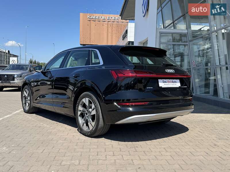 Позашляховик / Кросовер Audi e-tron 2019 в Чернівцях